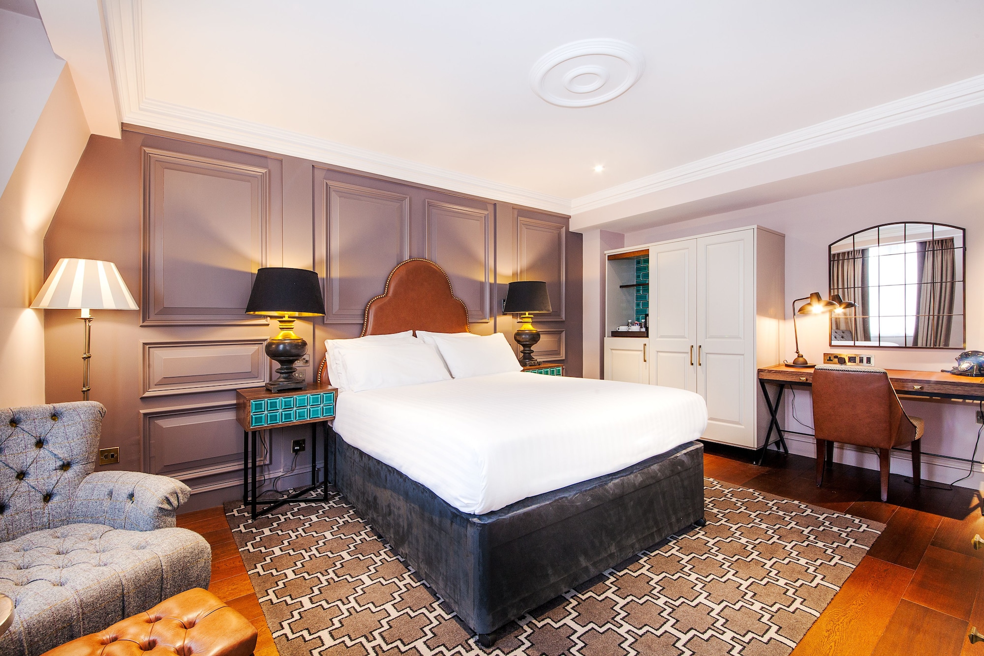 PREMIUM, KING BED