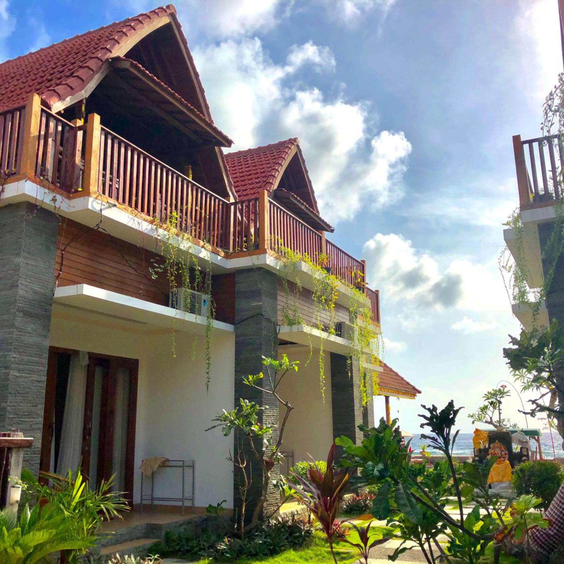 Ayu Laba Beach Villa And Resto 1/29