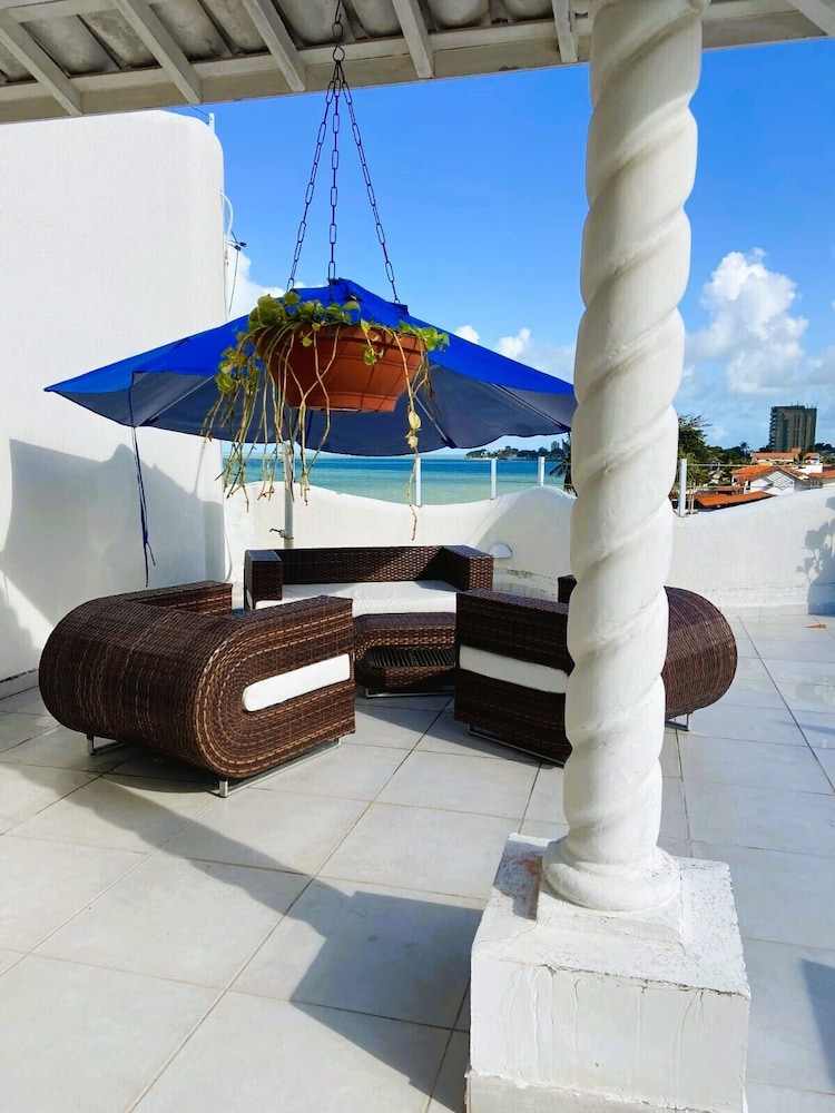 Maria Farinha Praia Hotel 40/55