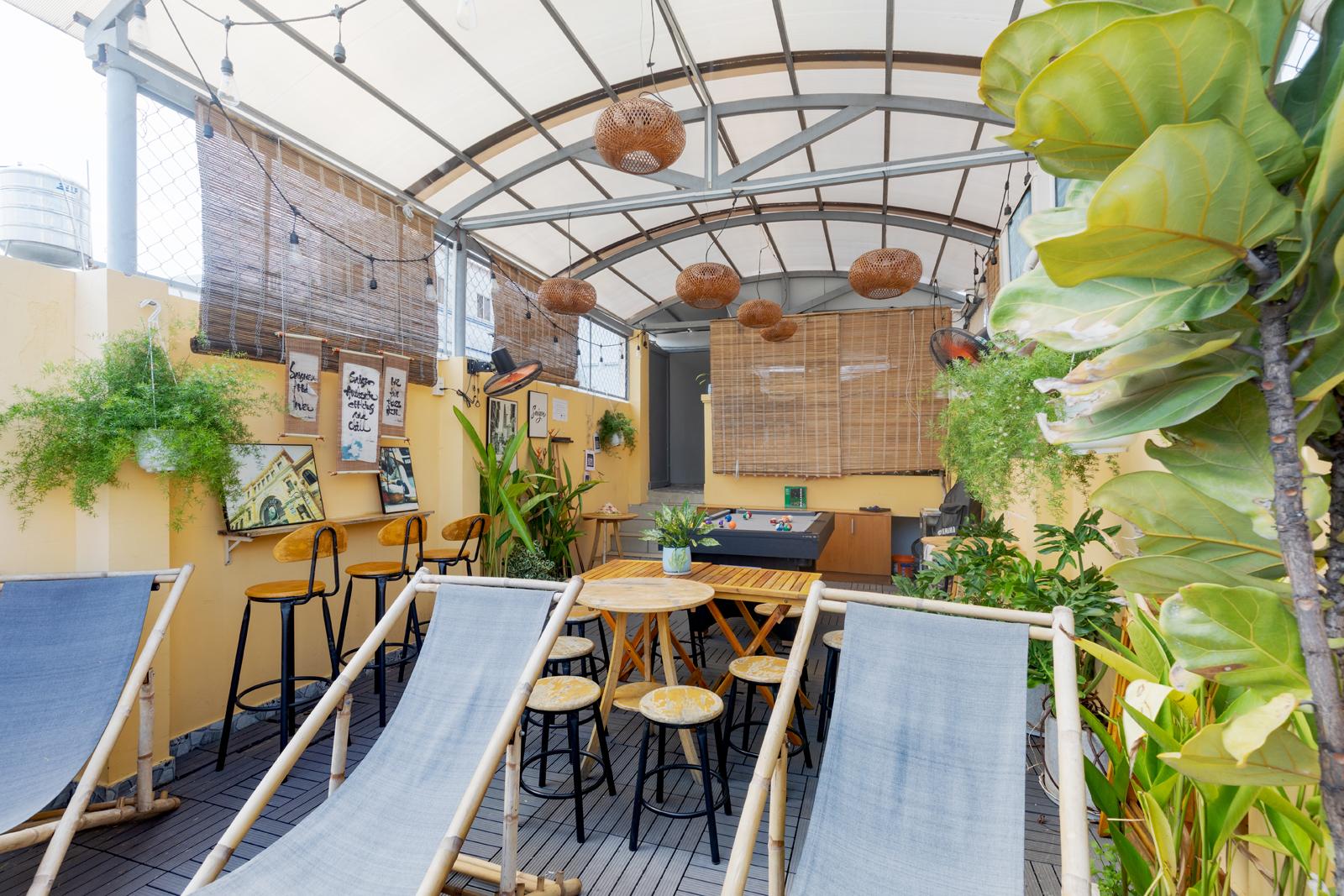 Saigon Authentic Hostel - City Walk, Cooking Class, Food Tour, Breakfast, Gym, Rooftop 26/35