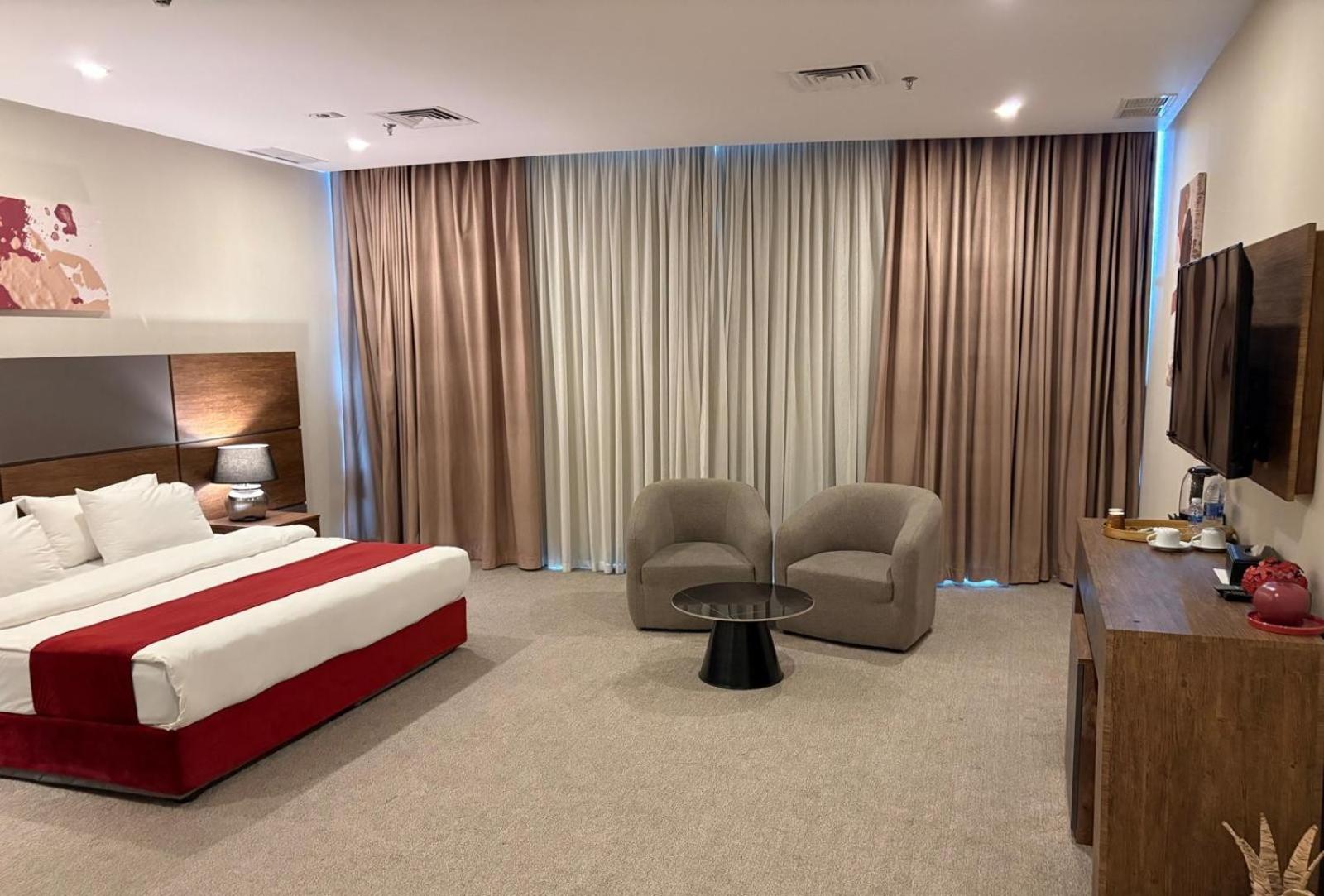 Garden Hotel 23/61