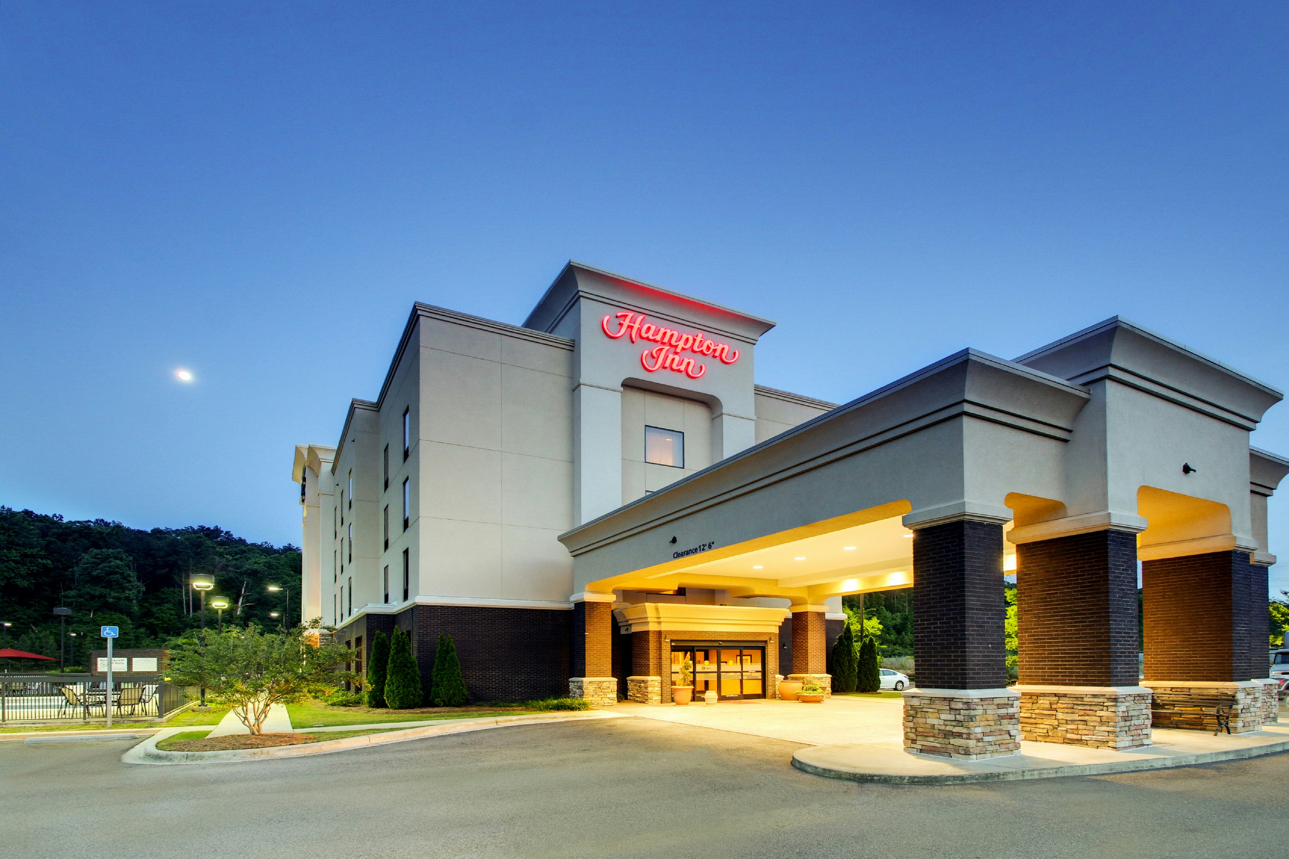 Hampton Inn Birmingham Leeds 70/74