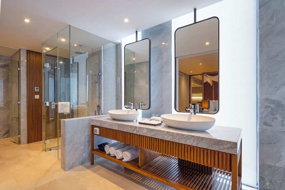 Anya Premier Beachfront Hotel Quy Nhon 50/50