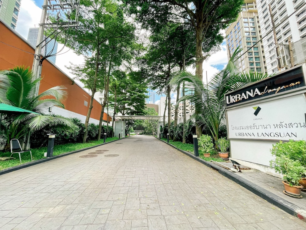 Urbana Langsuan Bangkok, Thailand 79/86