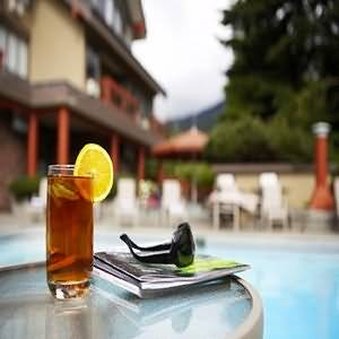 Whistler Village Inn Suites 21/73