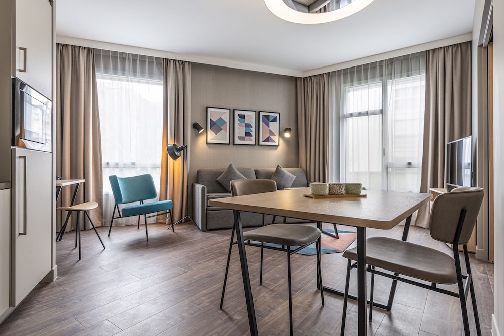 Adagio Paris Nation 35/56