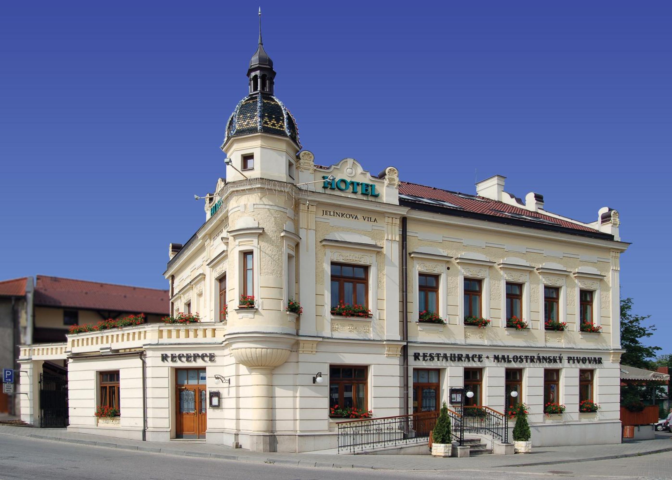 Jelinkova Vila 2/50