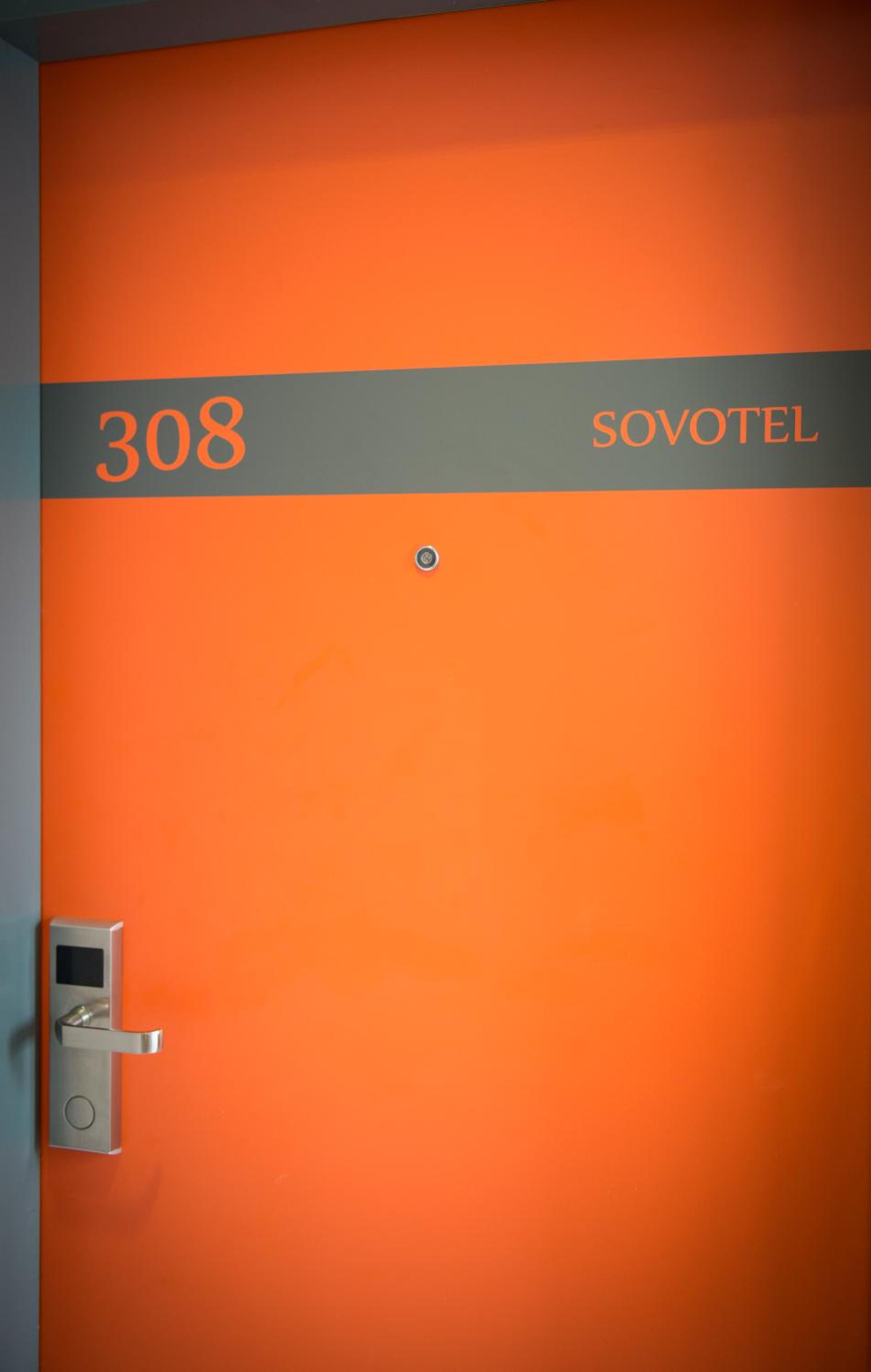 Sovotel Boutique Hotel at Uptown 101 54/57