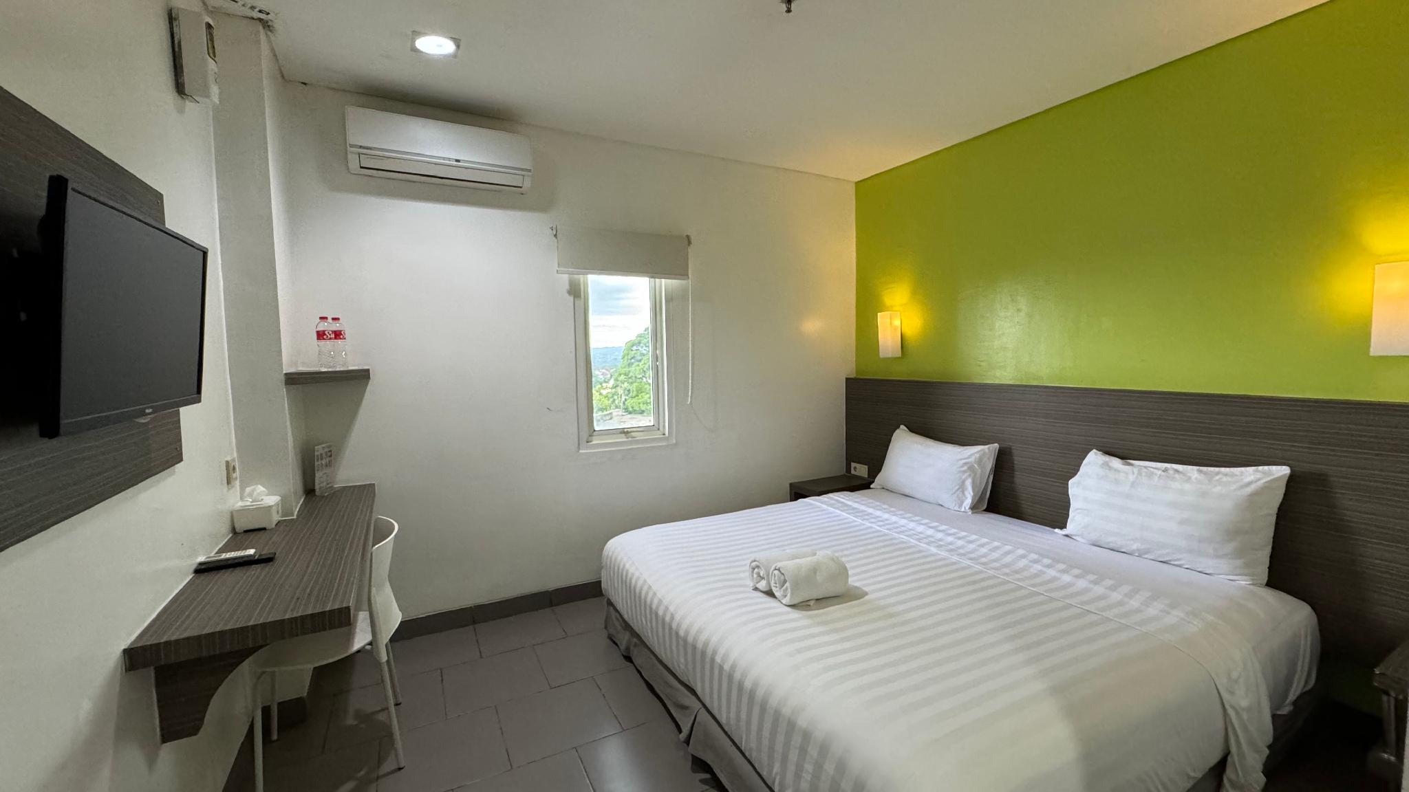 Hollywood, Superior, Double Bed
