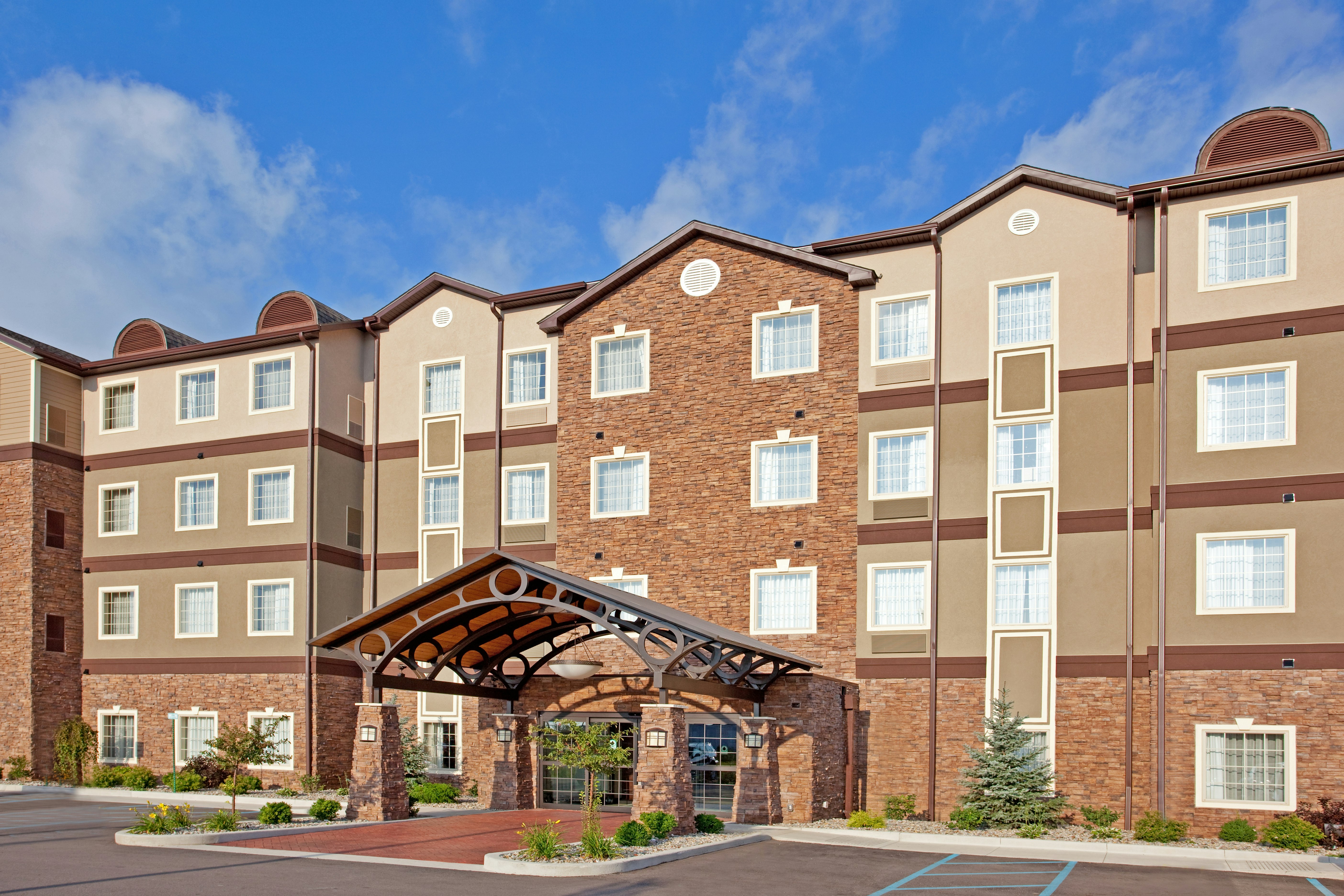 Staybridge Suites Elkhart North 53/55