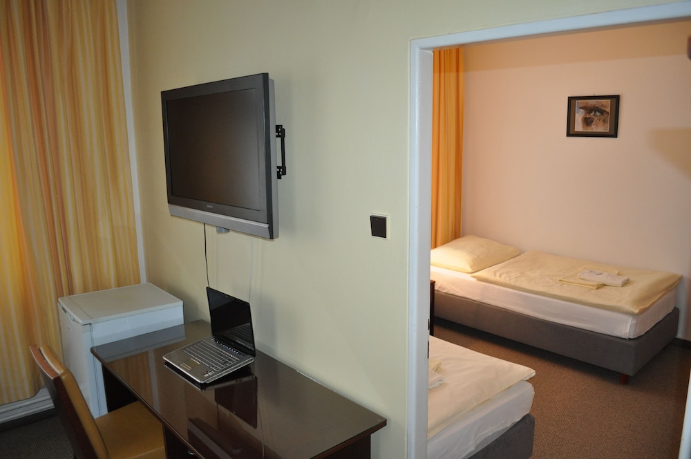 Hotel Svornost 18/72