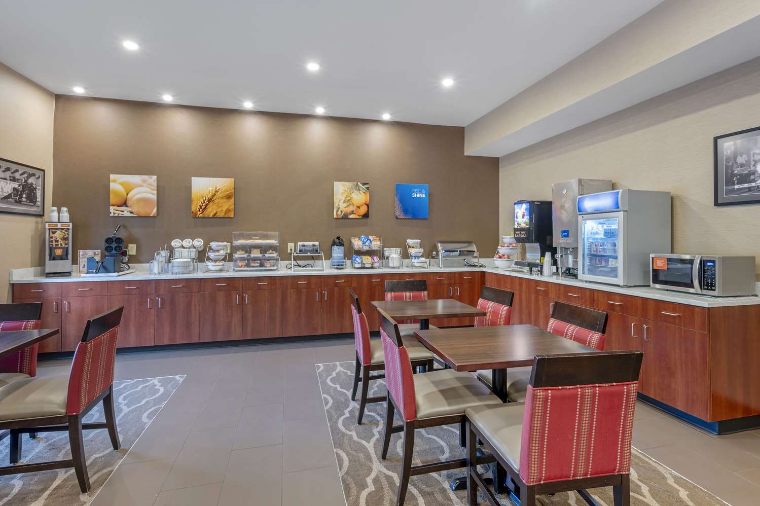 Comfort Suites West Indianapolis - Brownsburg 20/30