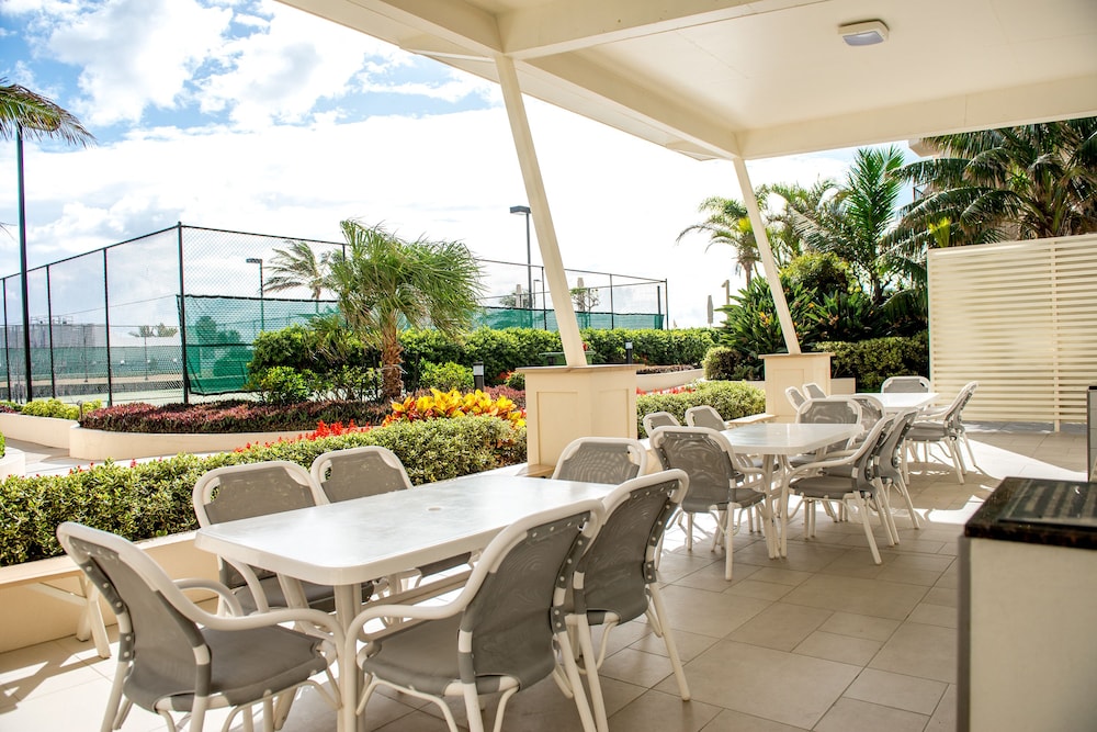 Paradise Centre Apartments Surfers Paradise 54/68