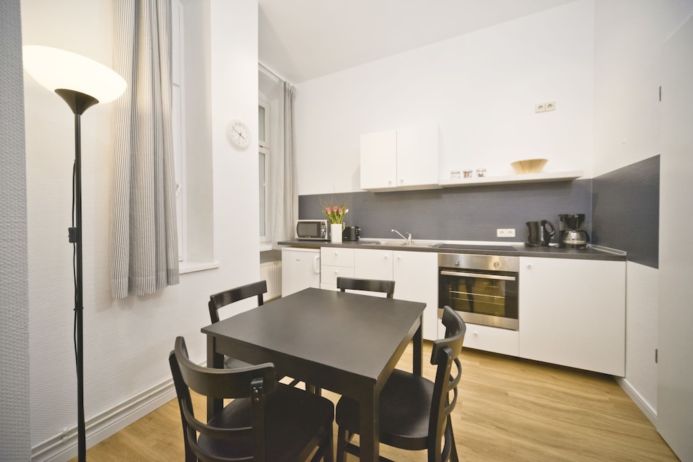 Old Town Apartments Schonhauser Allee Berlin 58/69