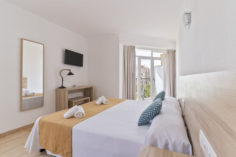 Suncoast Ibiza Hotel - Adults Only 19/77