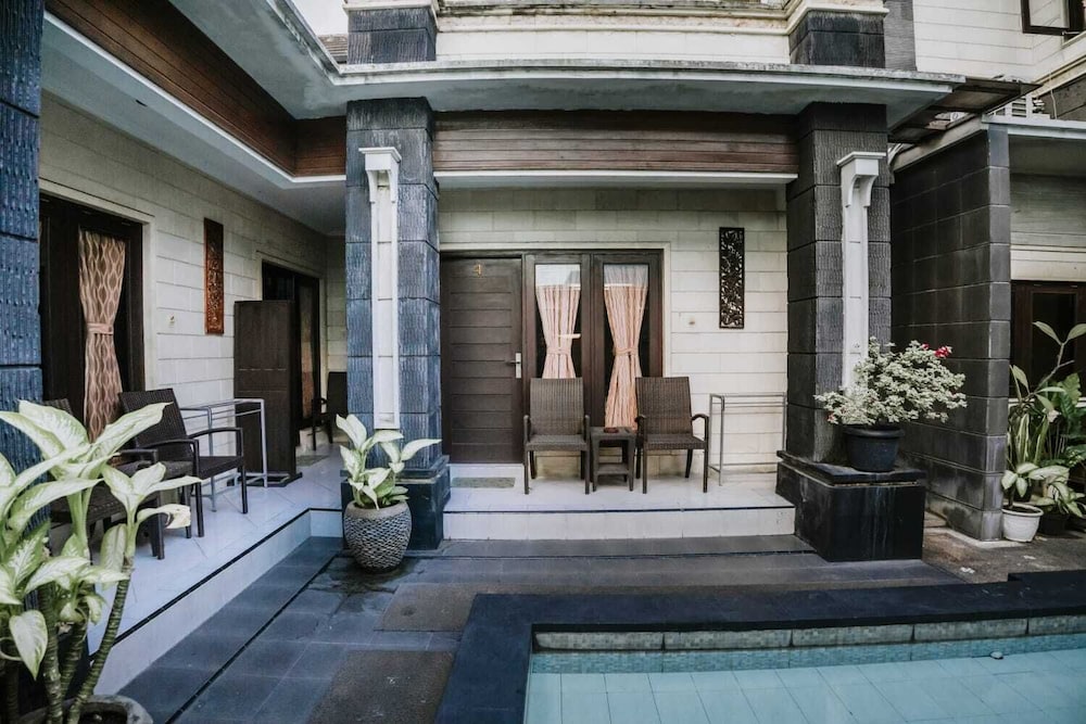 Denays House 35/50