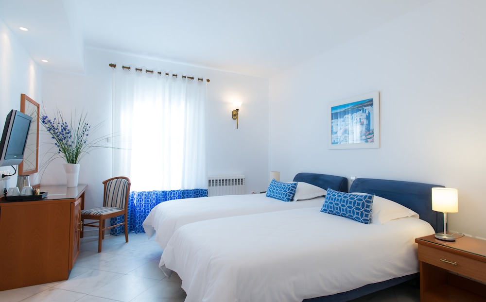 Mykonos Adonis Hotel 23/76