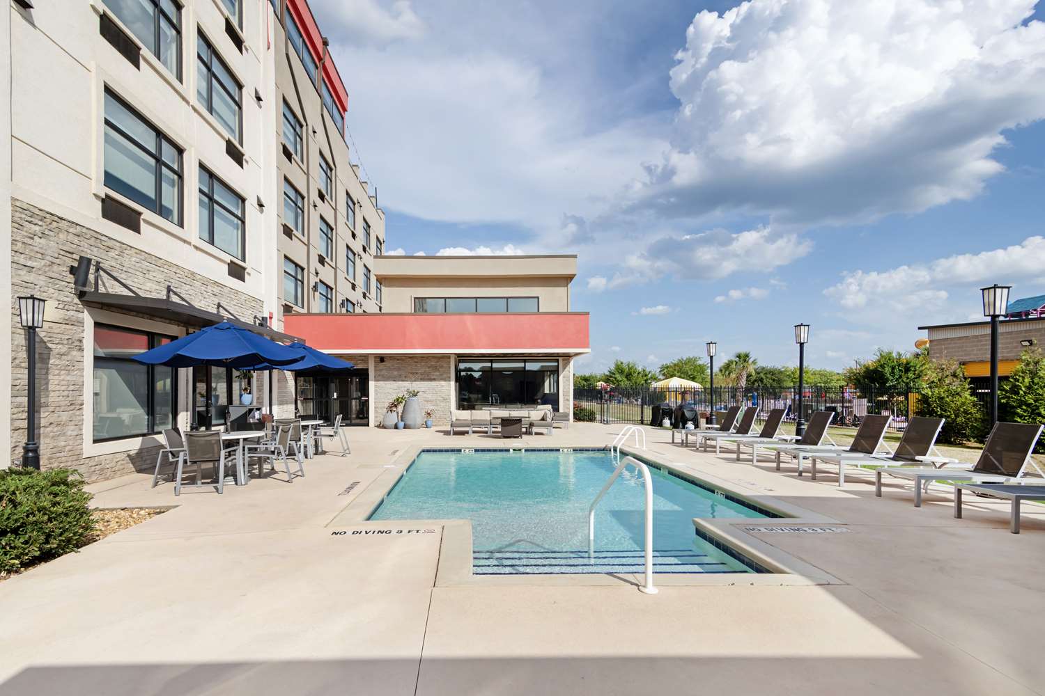 Best Western Plus Executive Residency Rigby's Water World Hotel 43/44