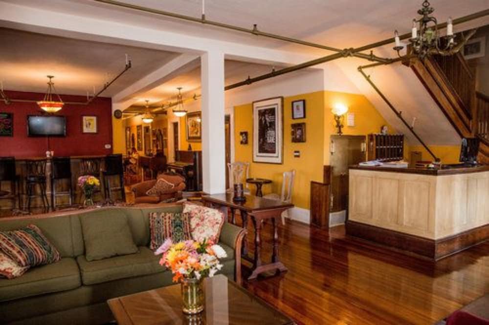 Inn on Church 41/45