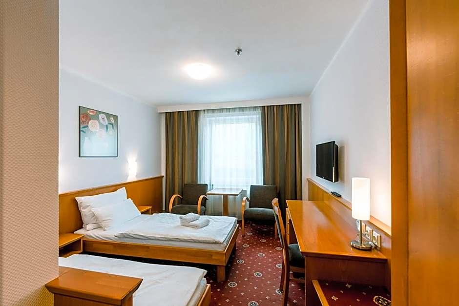 BEST WESTERN HOTEL PRACHARNA 8/30