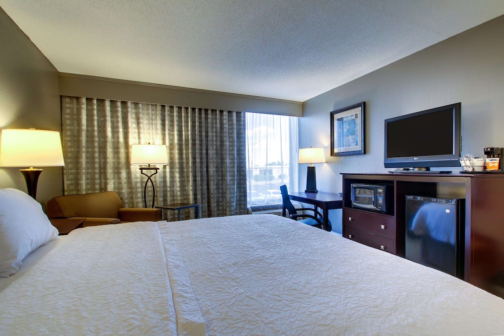 Hampton Inn Rolla 31/56