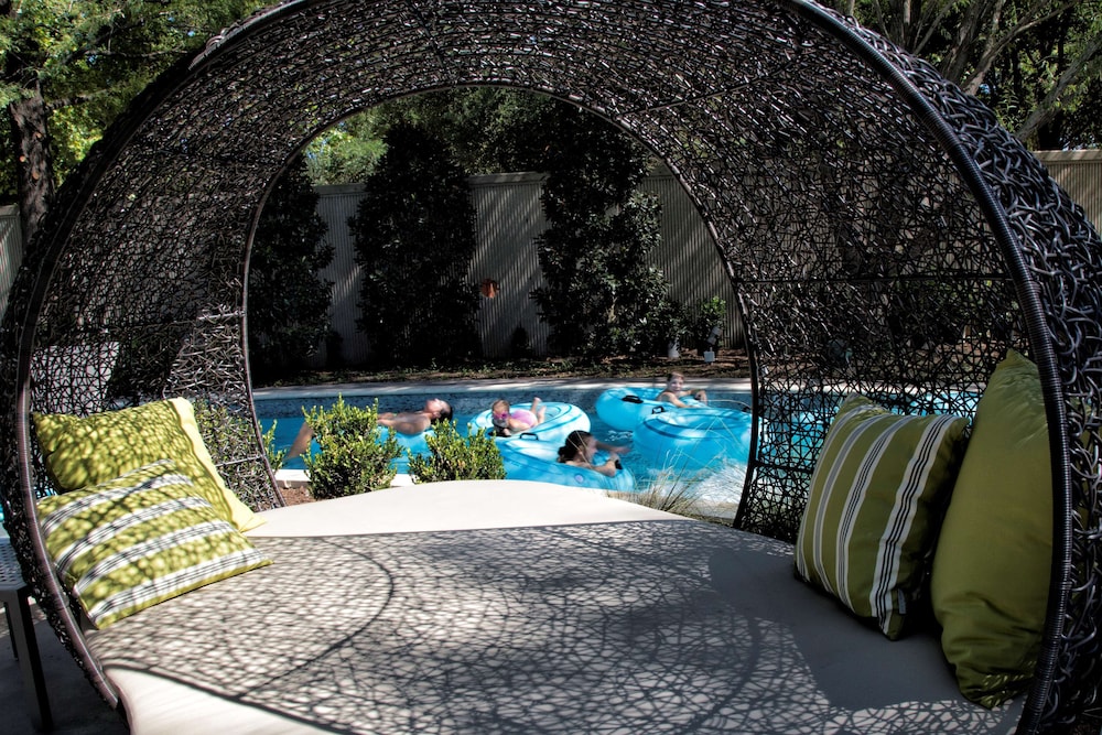 Hilton Anatole 78/90