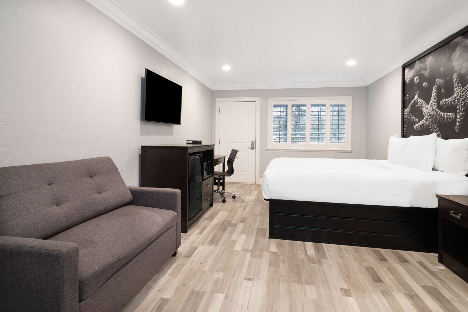 Super 8 By Wyndham Monterey/Carmel 25/48