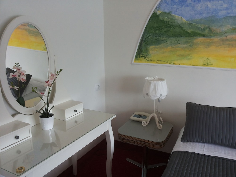 Hotel Resort Nautilus 48/50