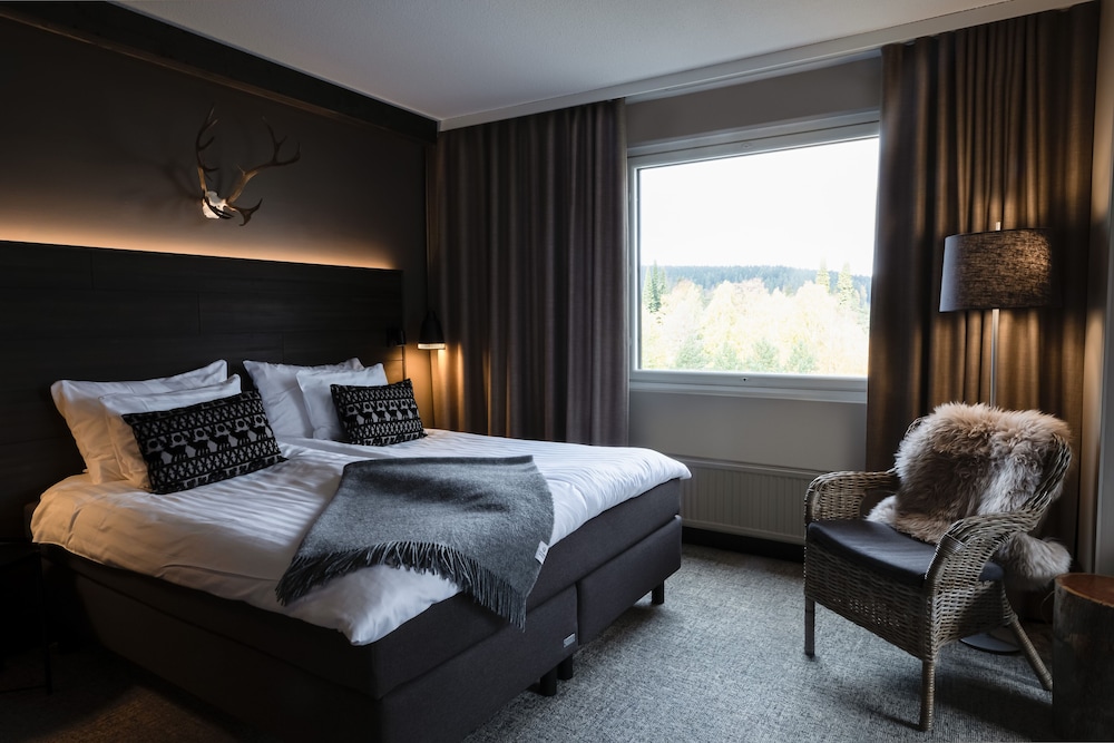 Lapland, Suite, Queen Bed, Sofa, Sauna