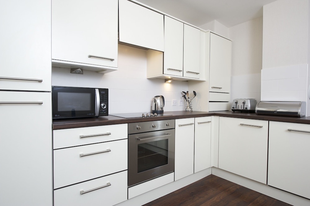 The Knight Residence by Mansley Serviced Apartments 46/46