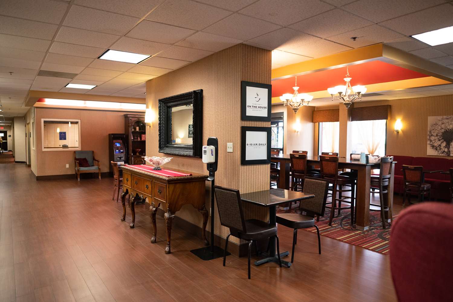 restaurant cafeteria