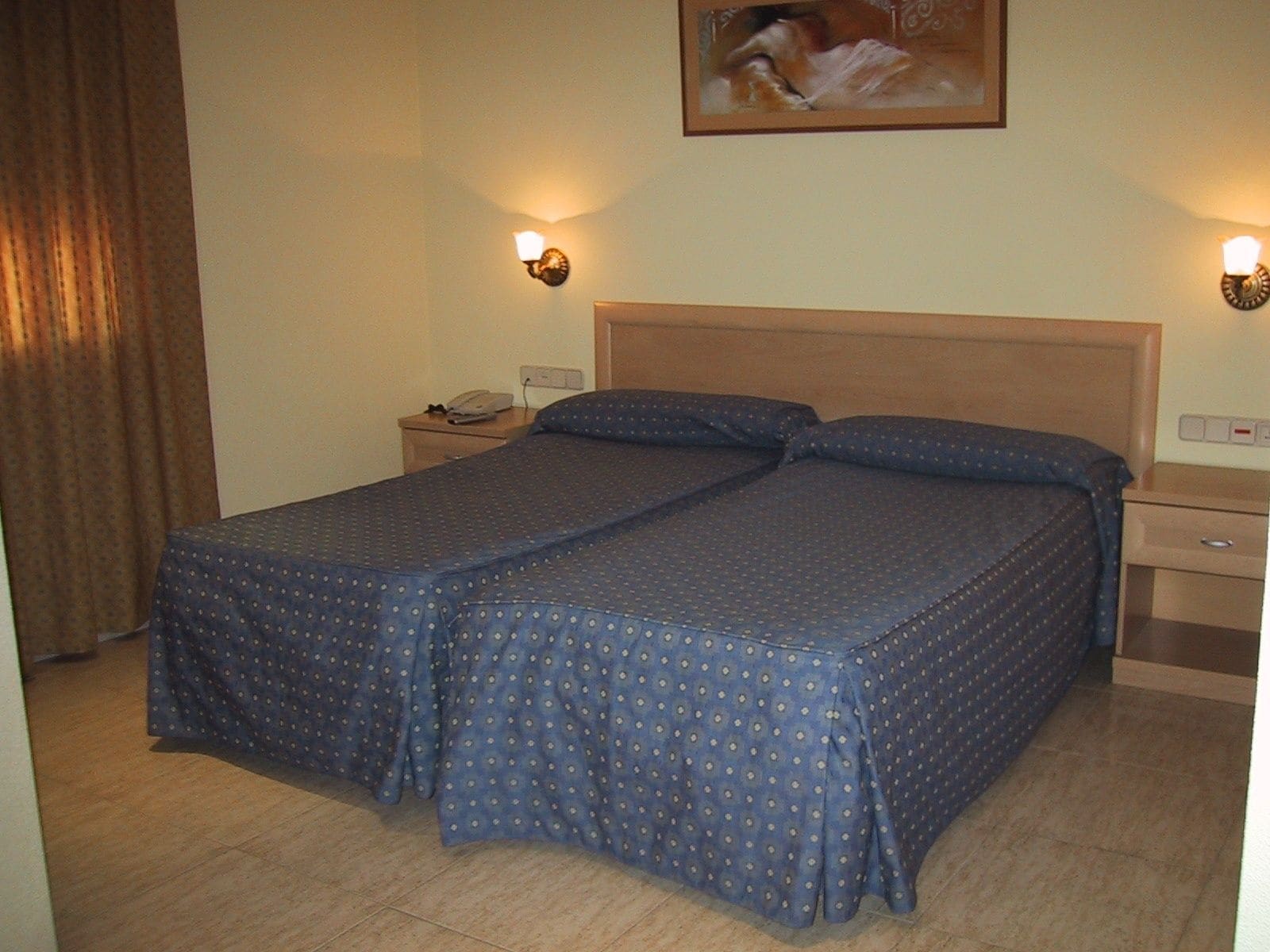 BASIC, DOUBLE BED