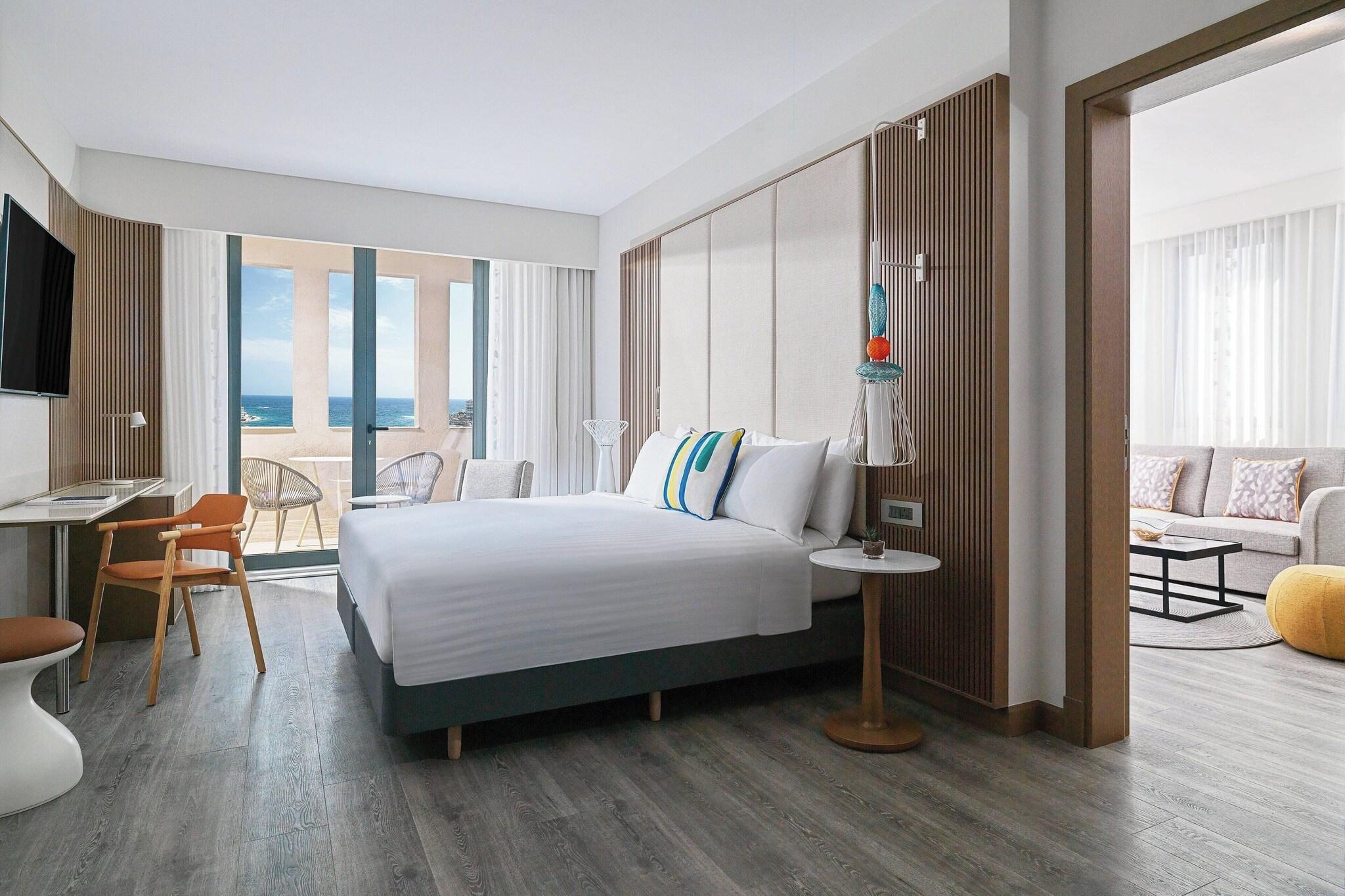 Club, Suite