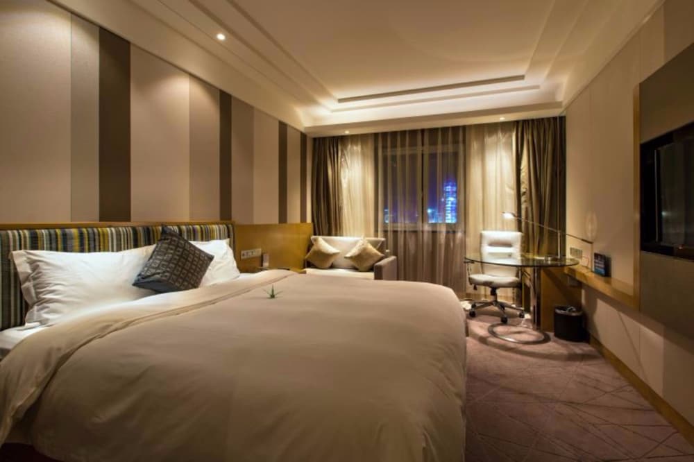 Room at GRAND SKYLIGHT CATIC HOTEL, BEIJING