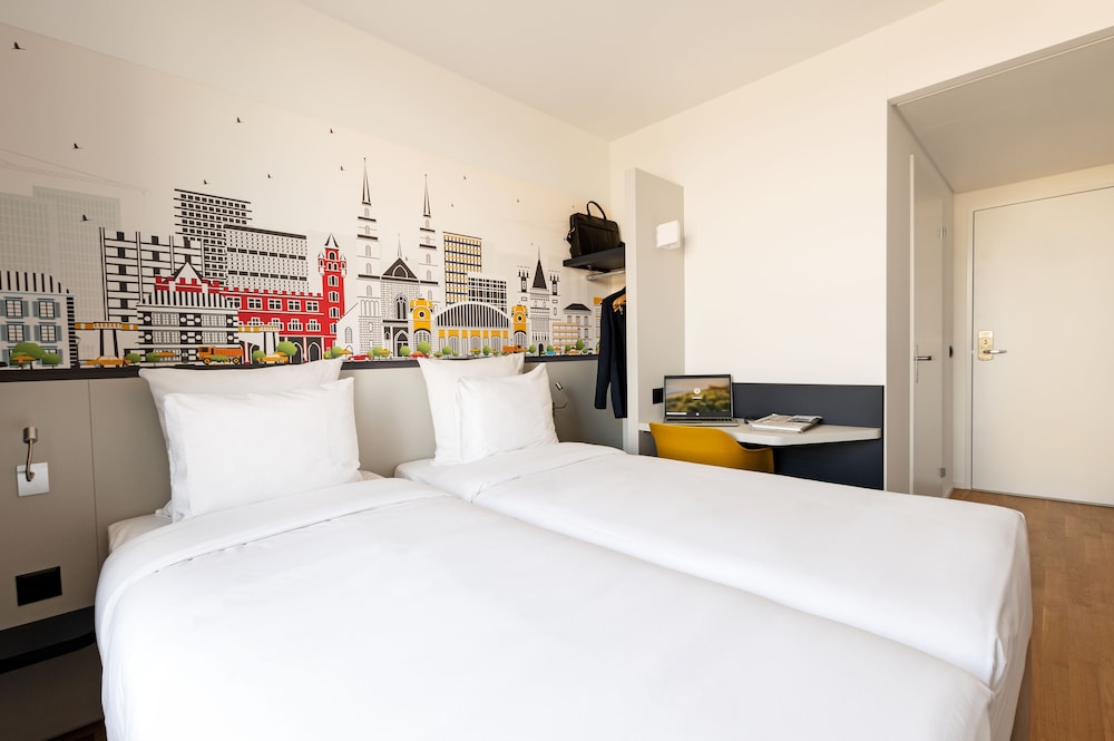 Room at B&B Hotel Basel, BASEL