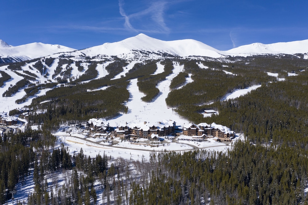 Grand Lodge on Peak 7 31/41
