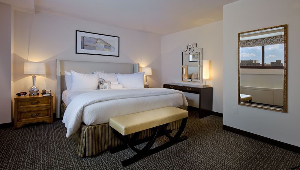 State Plaza Hotel 11/47