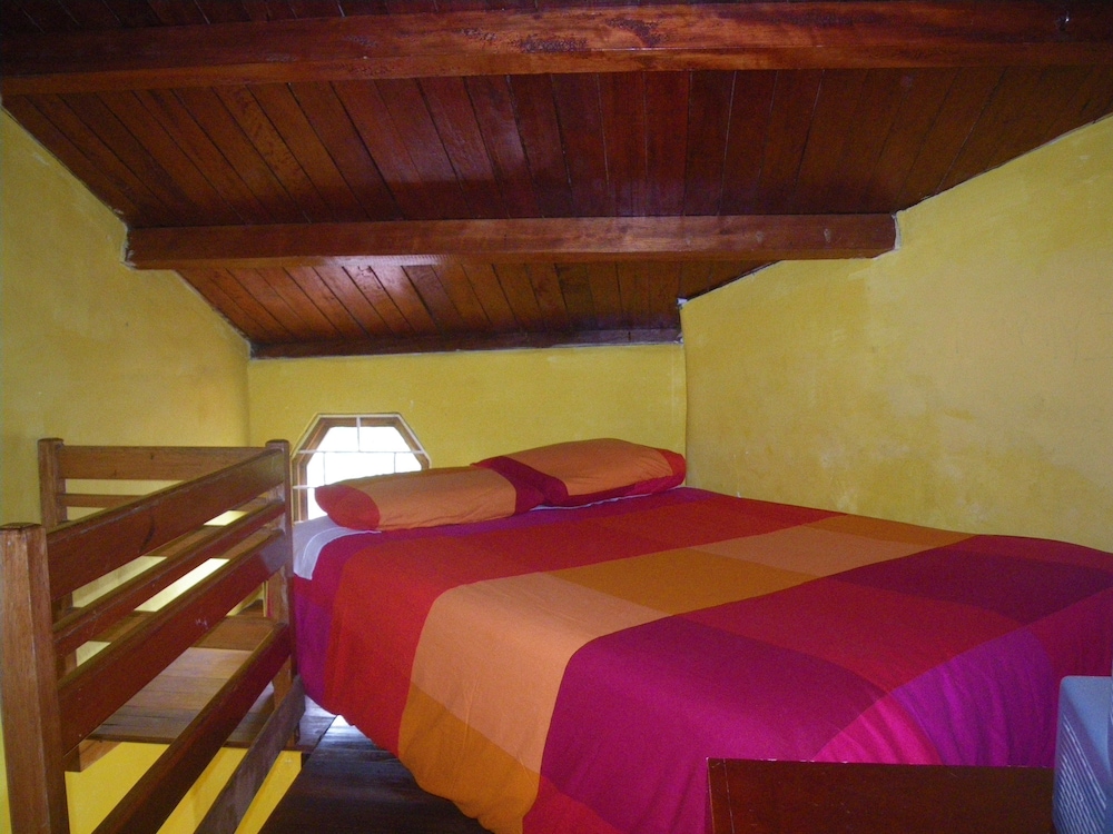 La Casa Amarilla 10/42