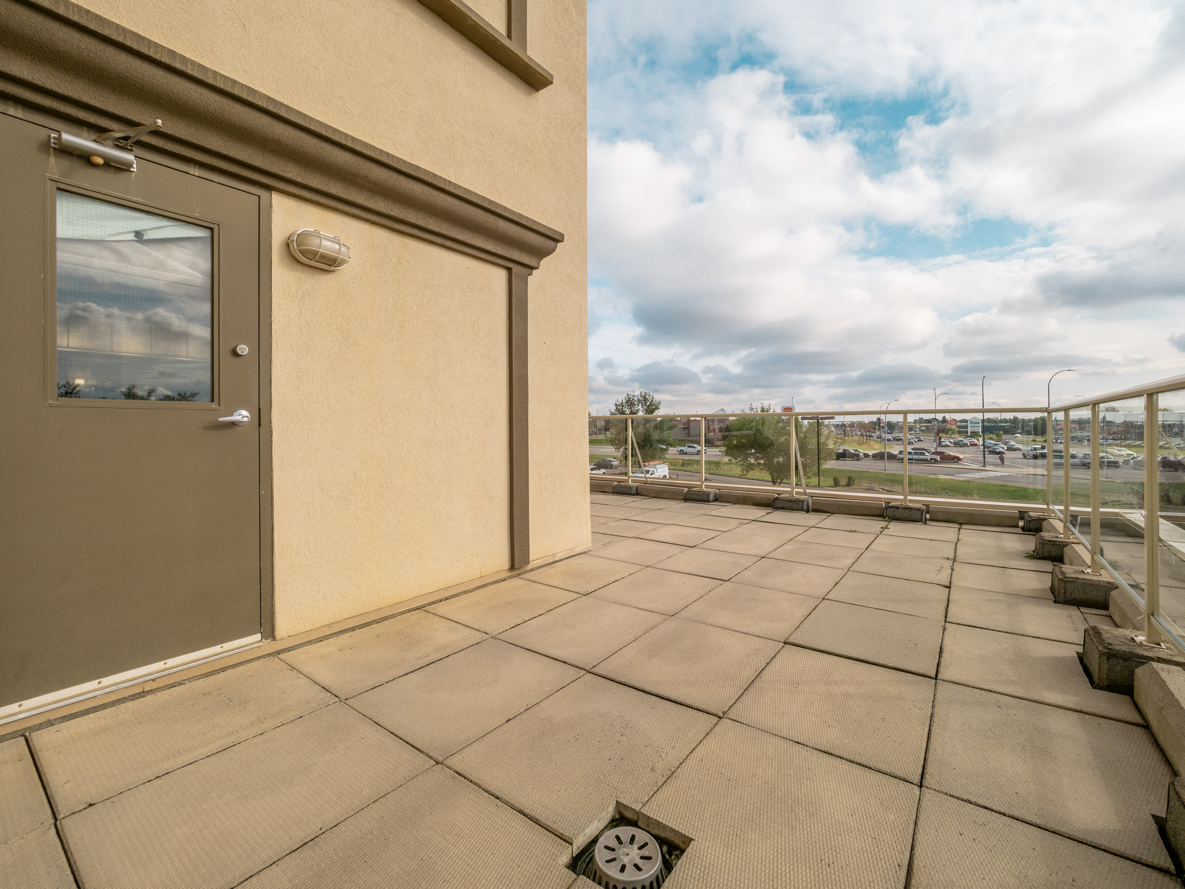 HOLIDAY INN LETHBRIDGE 24/50