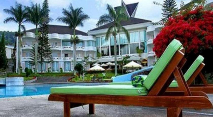 Grand Mutiara Hotel 39/48