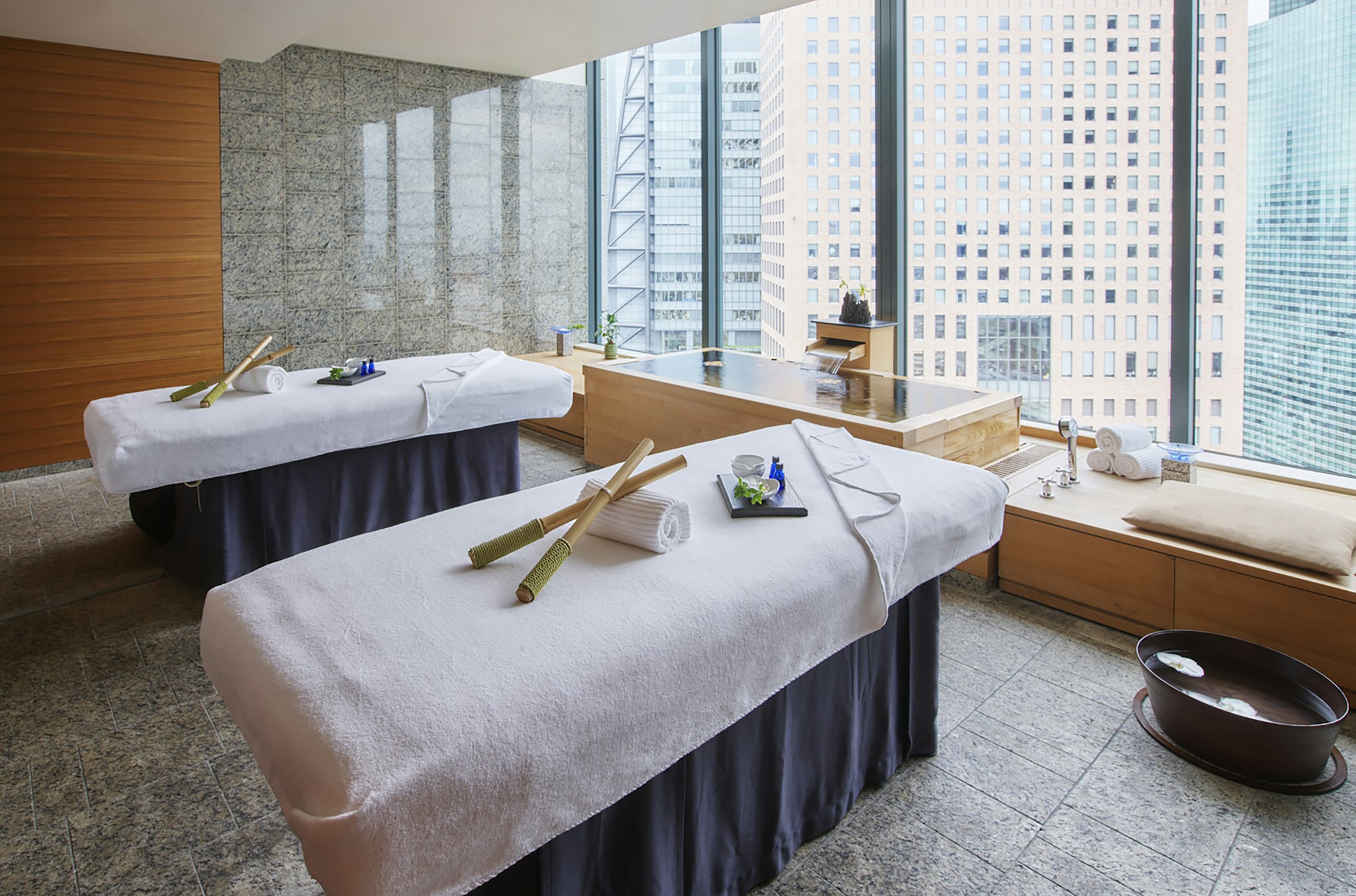 Conrad Tokyo 22/50