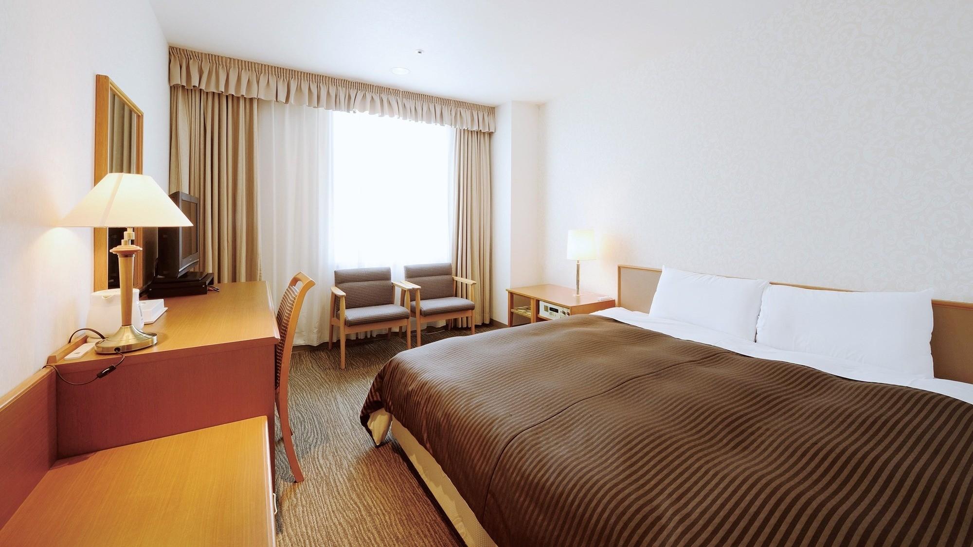 Room, Double Bed, Mountain View, Night View