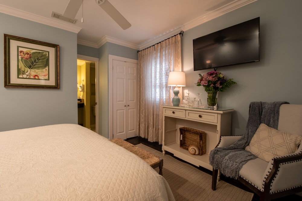 The Kenwood Inn 32/50