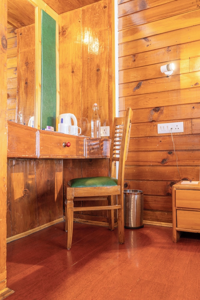 HEEVAN HOTEL 24/50