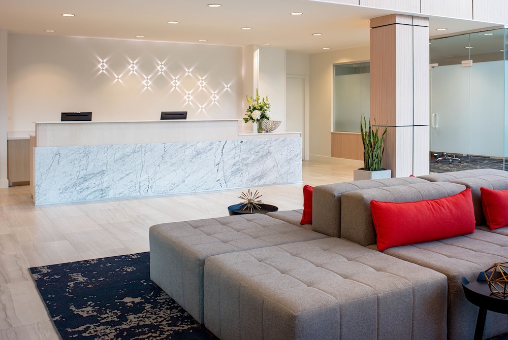 Rivers Edge Hotel Portland Tapestry Collection by Hilton 17/63