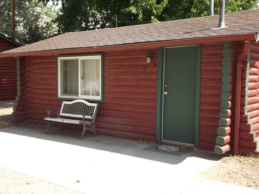 Z Bar Cabins and Motel 1/43