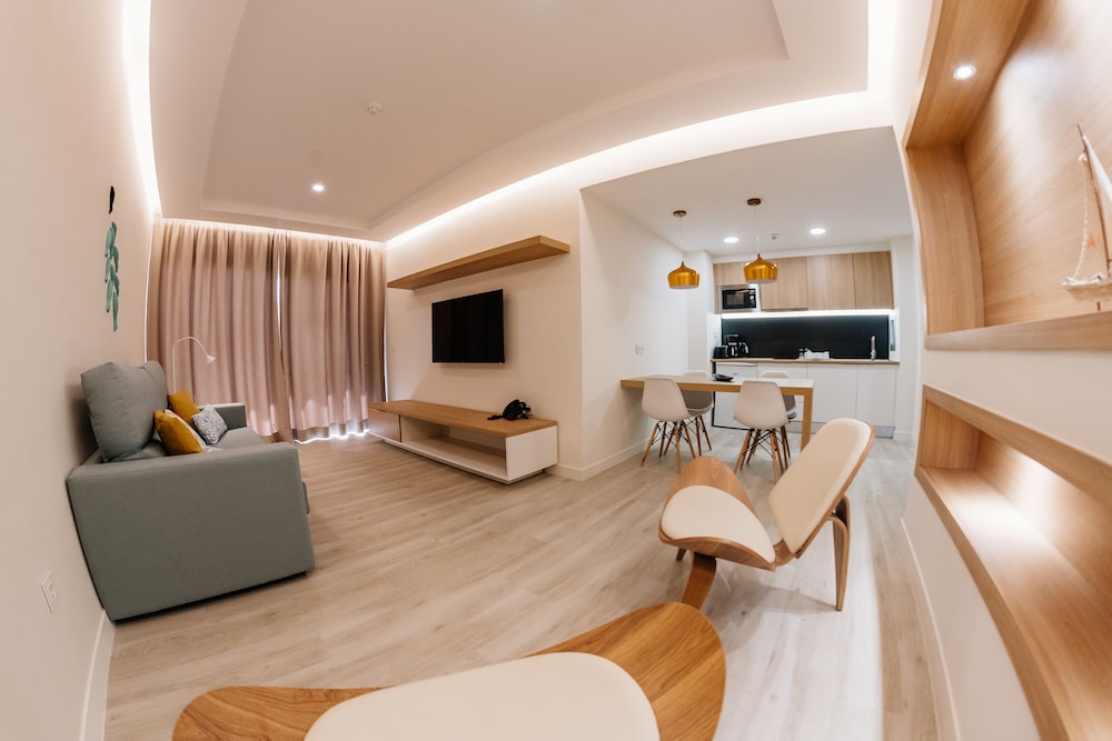Ohasis Boutique Suites 31/50