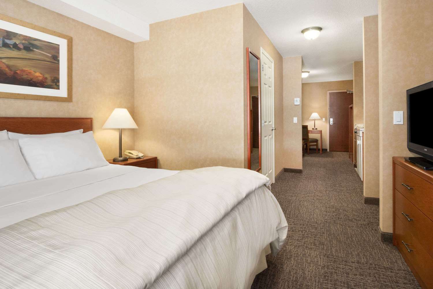 Days Inn Suites By Wyndham Cochrane 2/13