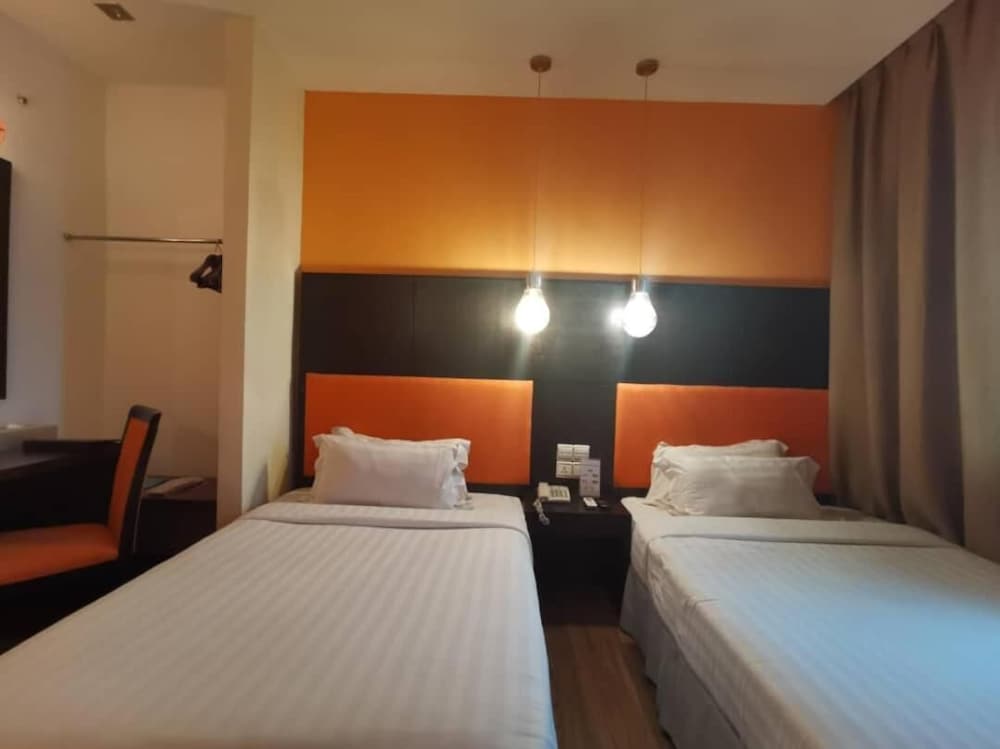 2 Inn 1 Boutique Hotel &amp; Spa 6/38
