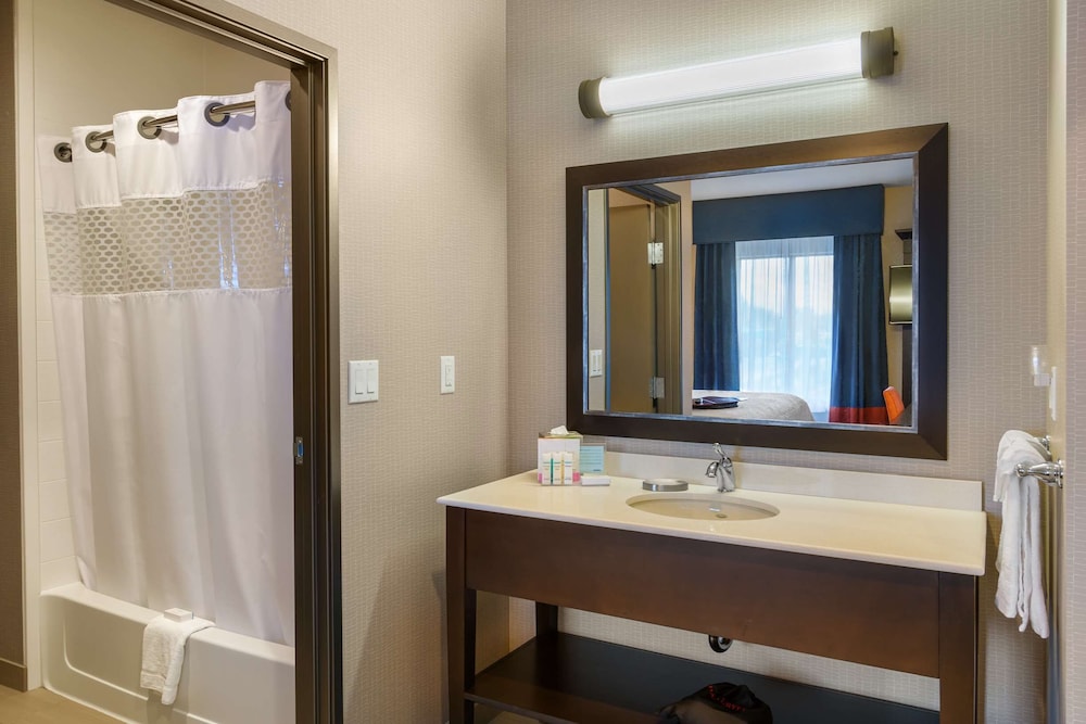 Hampton Inn Suites Portland Vancouver 17/49